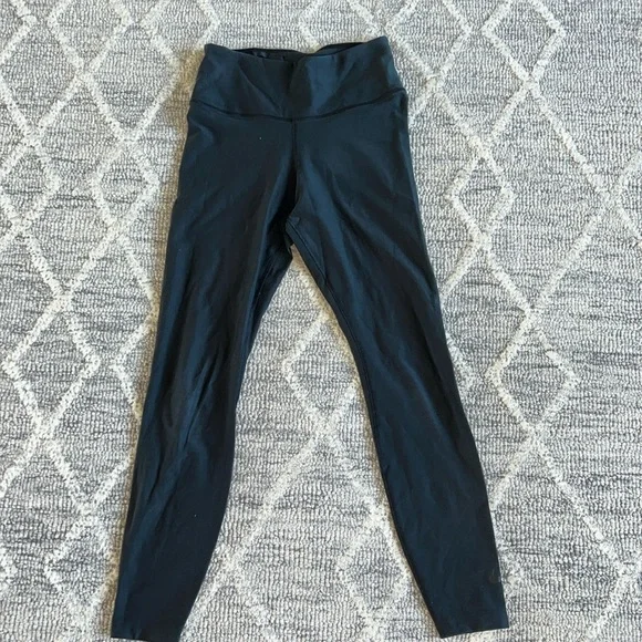 Black Nike leggings - Picture 1 of 5